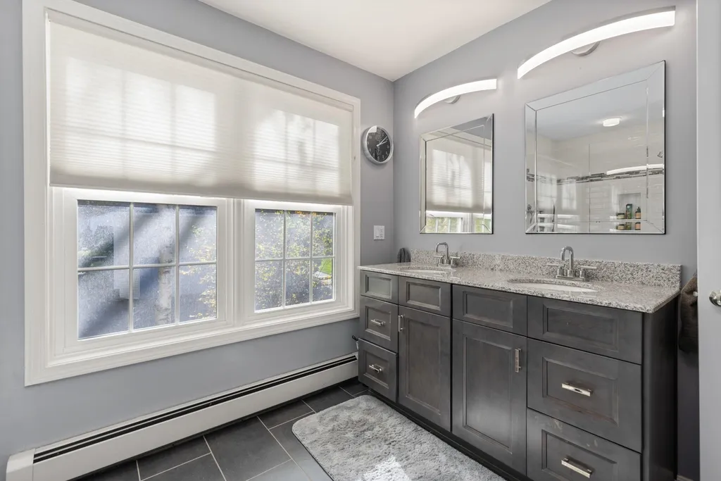 22 Saint Cyr Drive Hampton NH 03862