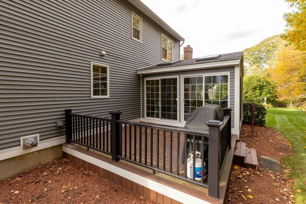 22 Saint Cyr Drive Hampton NH 03862