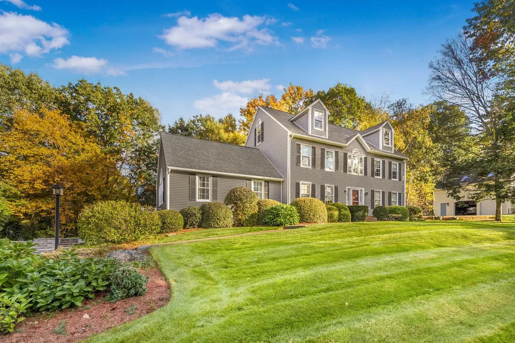 22 Saint Cyr Drive Hampton NH 03862