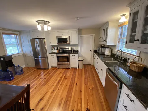 8 Silver Lake Road Hollis NH 03049