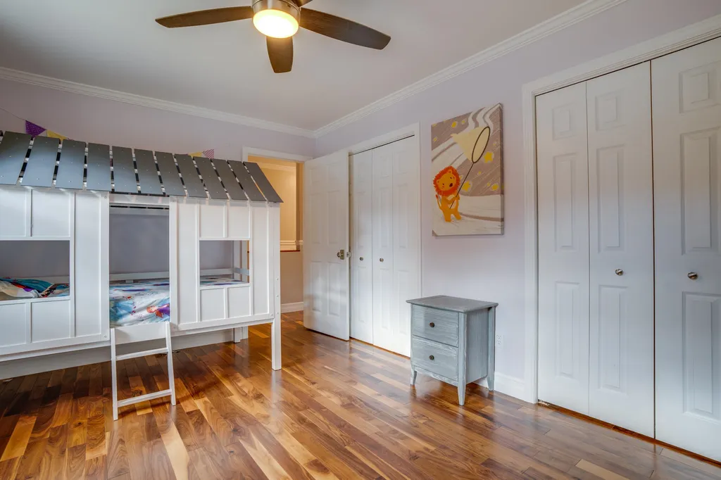33 Hillside Circle Essex VT 05452