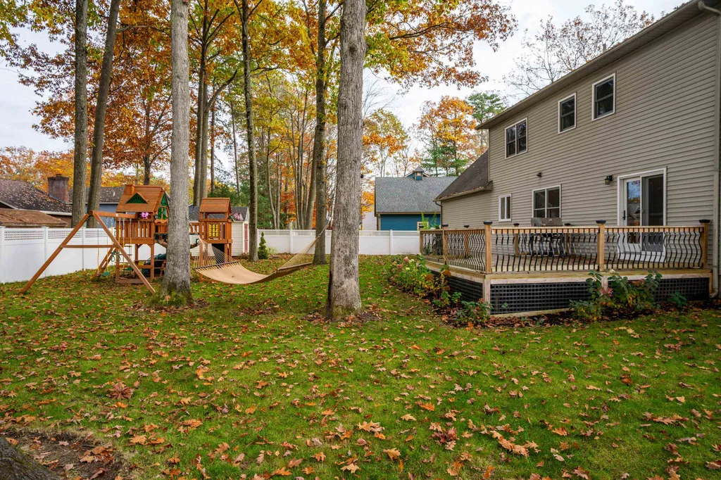 33 Hillside Circle Essex VT 05452