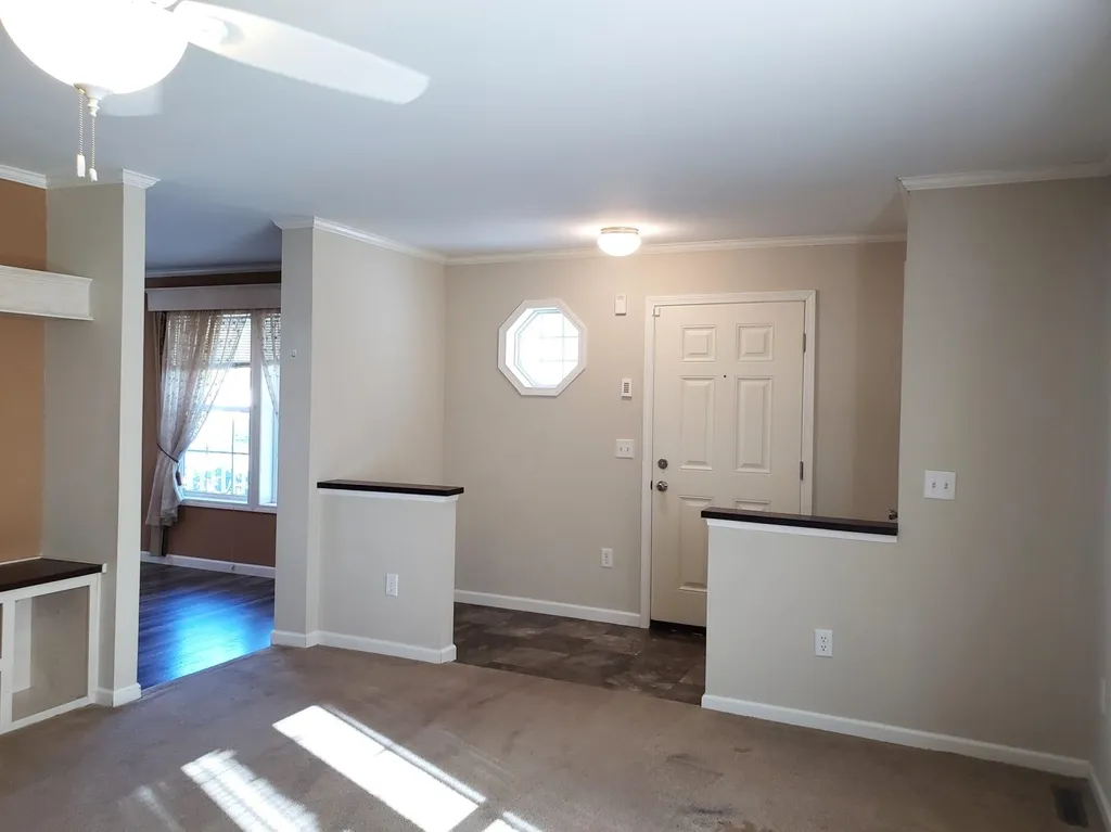 155 Thistle Way Manchester NH 03109