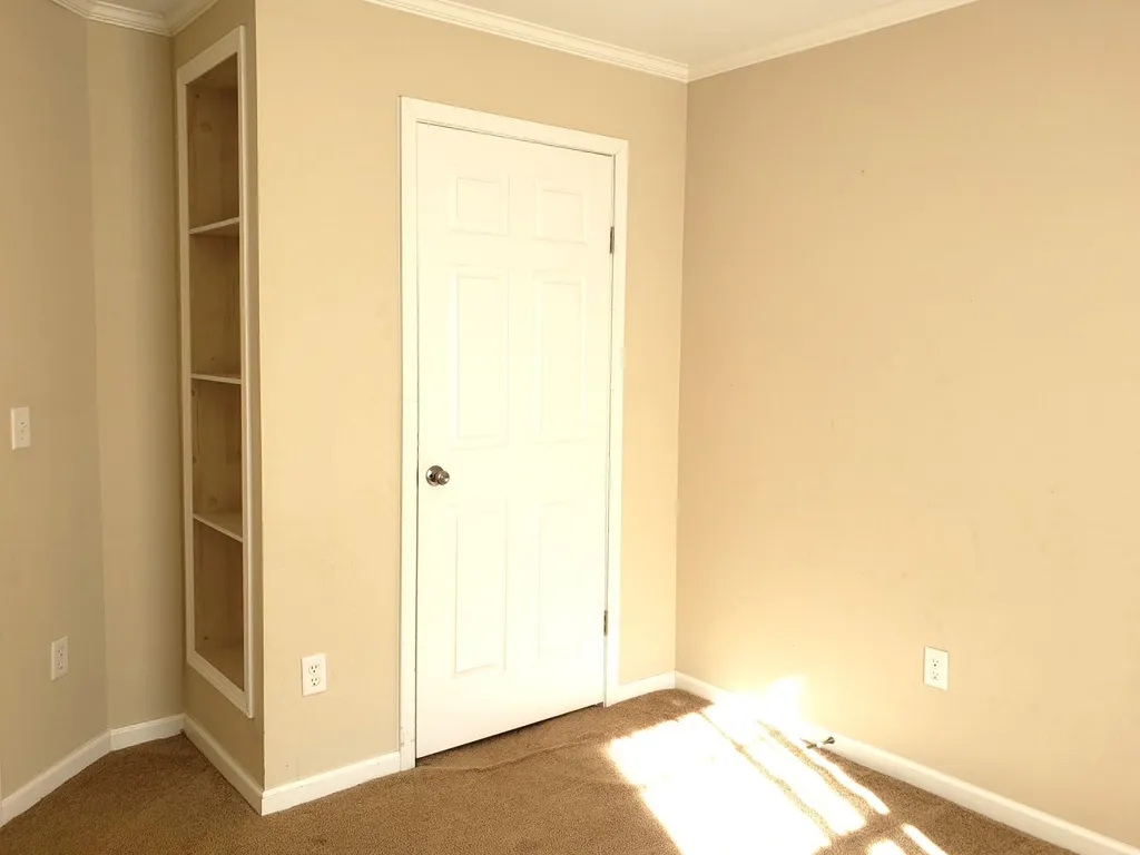 155 Thistle Way Manchester NH 03109