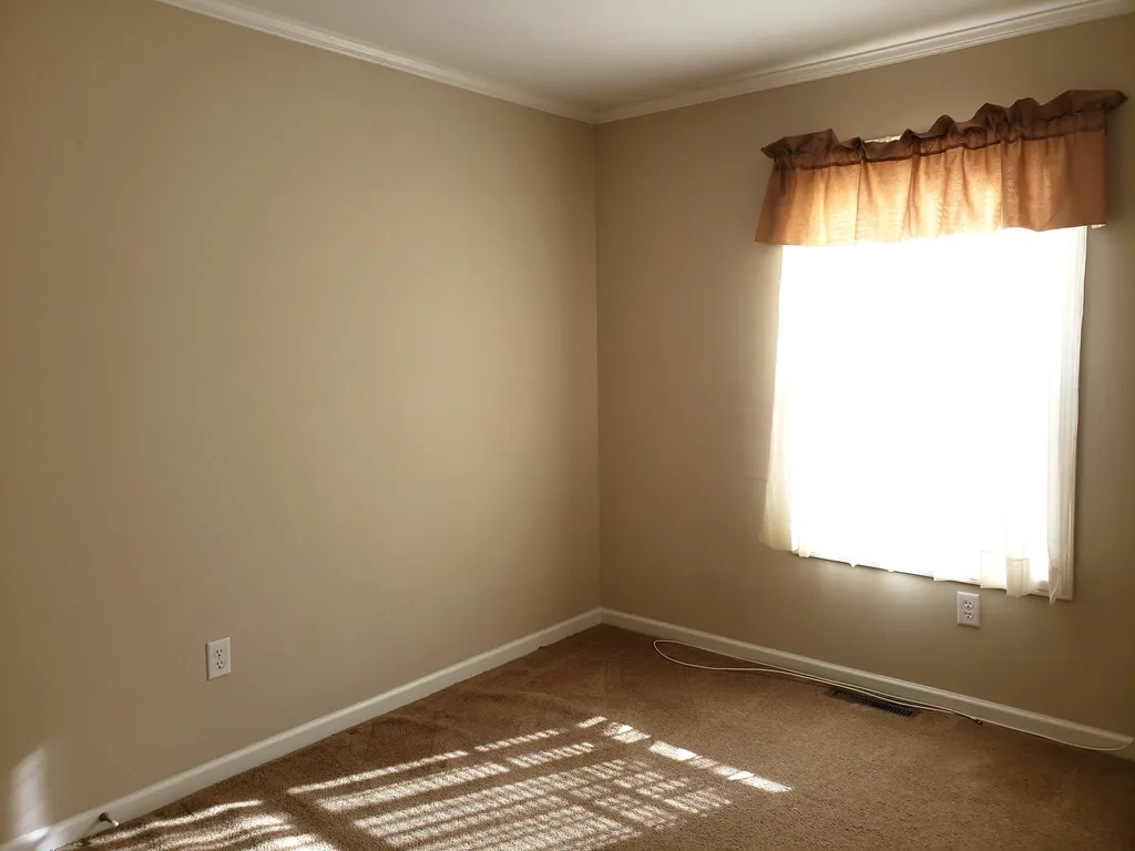 155 Thistle Way Manchester NH 03109