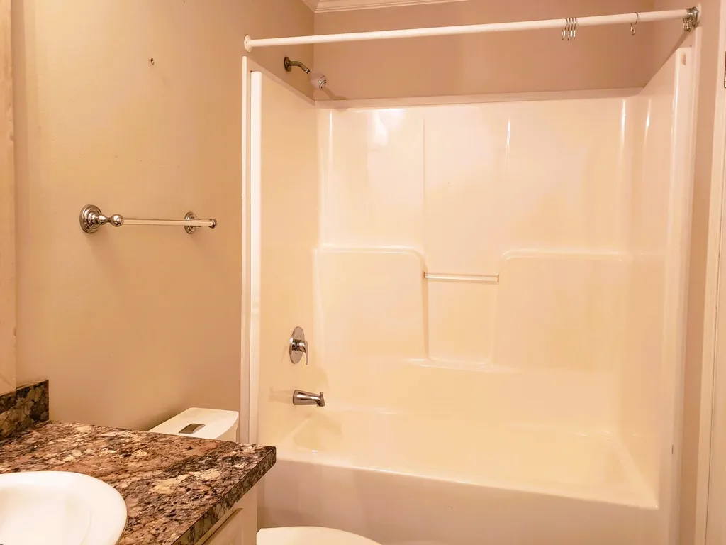 155 Thistle Way Manchester NH 03109