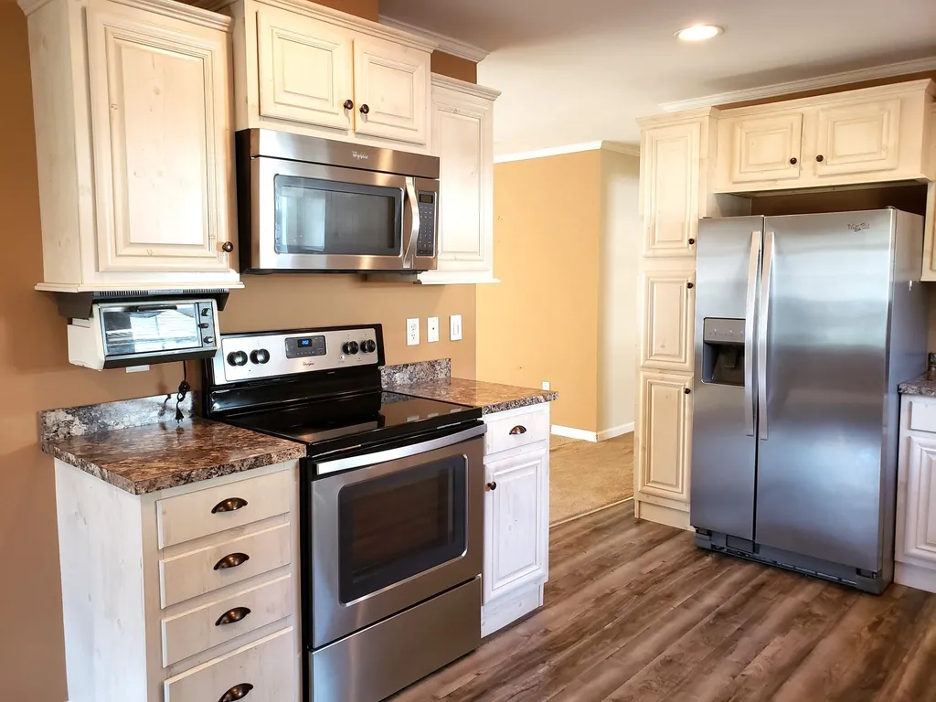 155 Thistle Way Manchester NH 03109