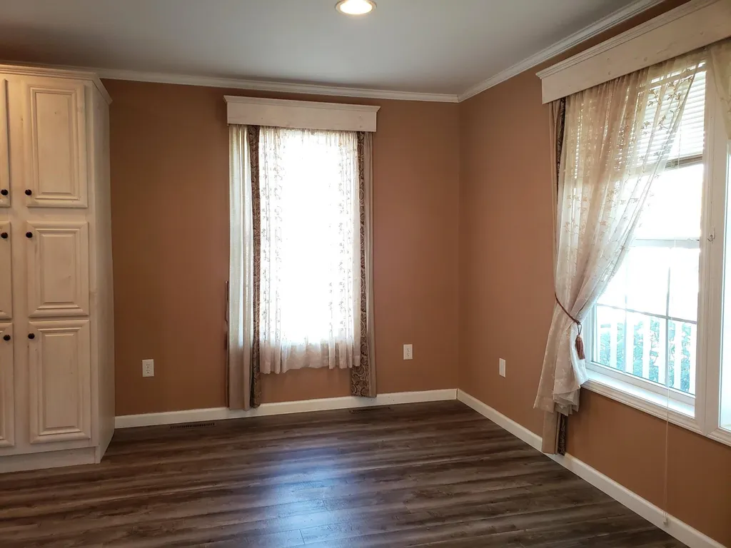 155 Thistle Way Manchester NH 03109