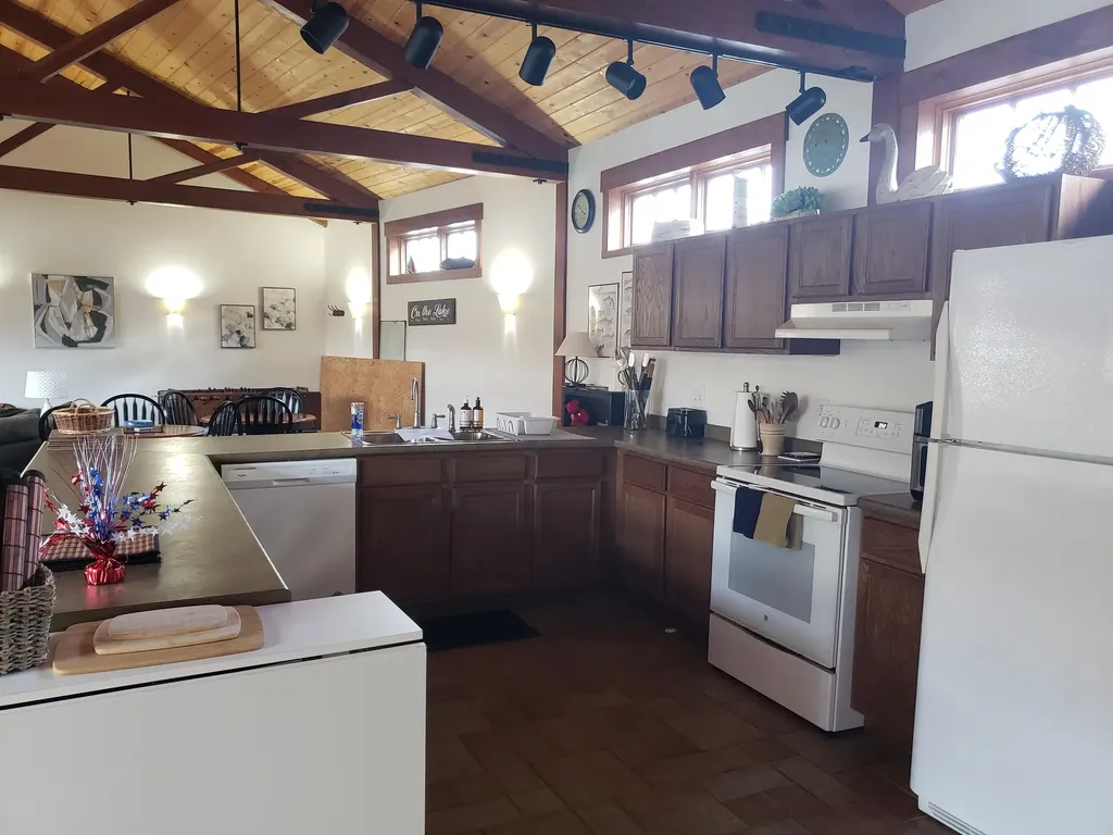 2 Bayshore Drive Meredith NH 03253