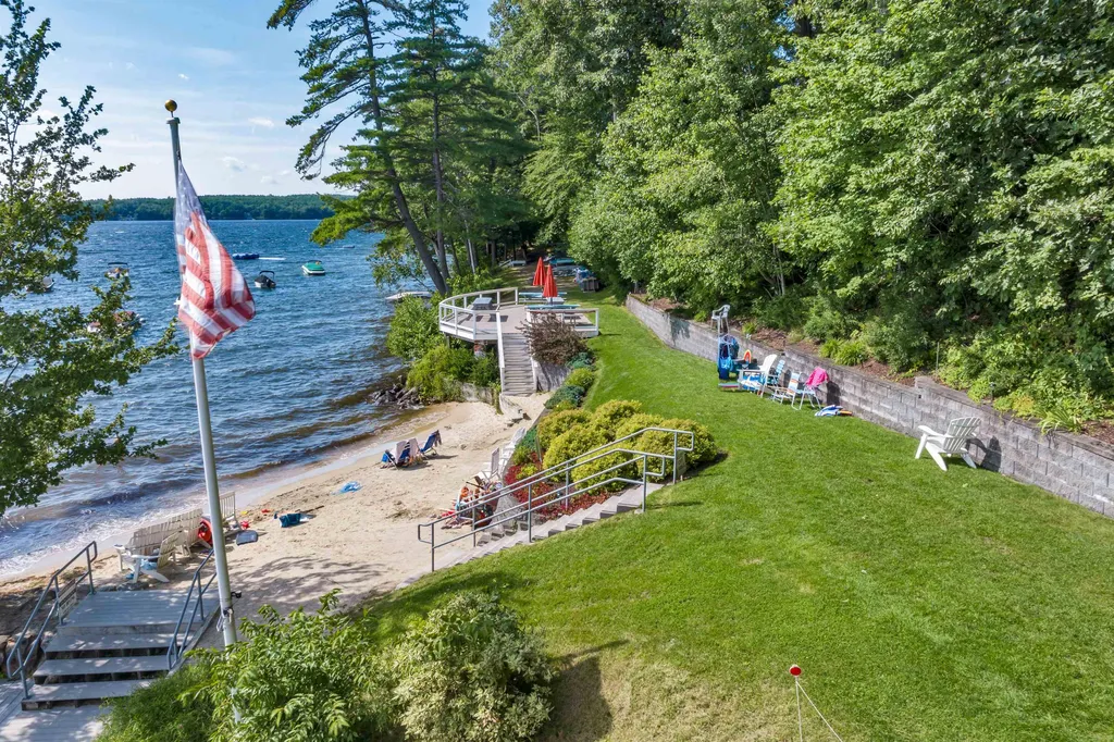 47 Winterhaven Road Wolfeboro NH 03894