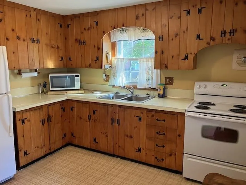 71 Tampa Street Nashua NH 03064