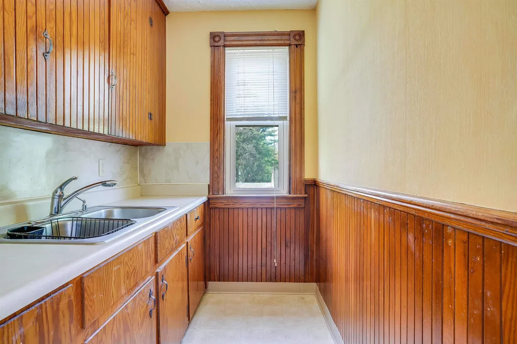 361 Milford Street Manchester NH 03102