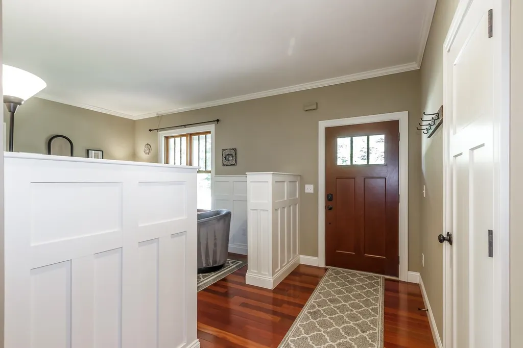 102 Fieldstone Road Hopkinton NH 03229