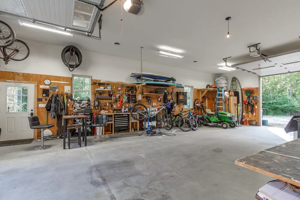 102 Fieldstone Road Hopkinton NH 03229