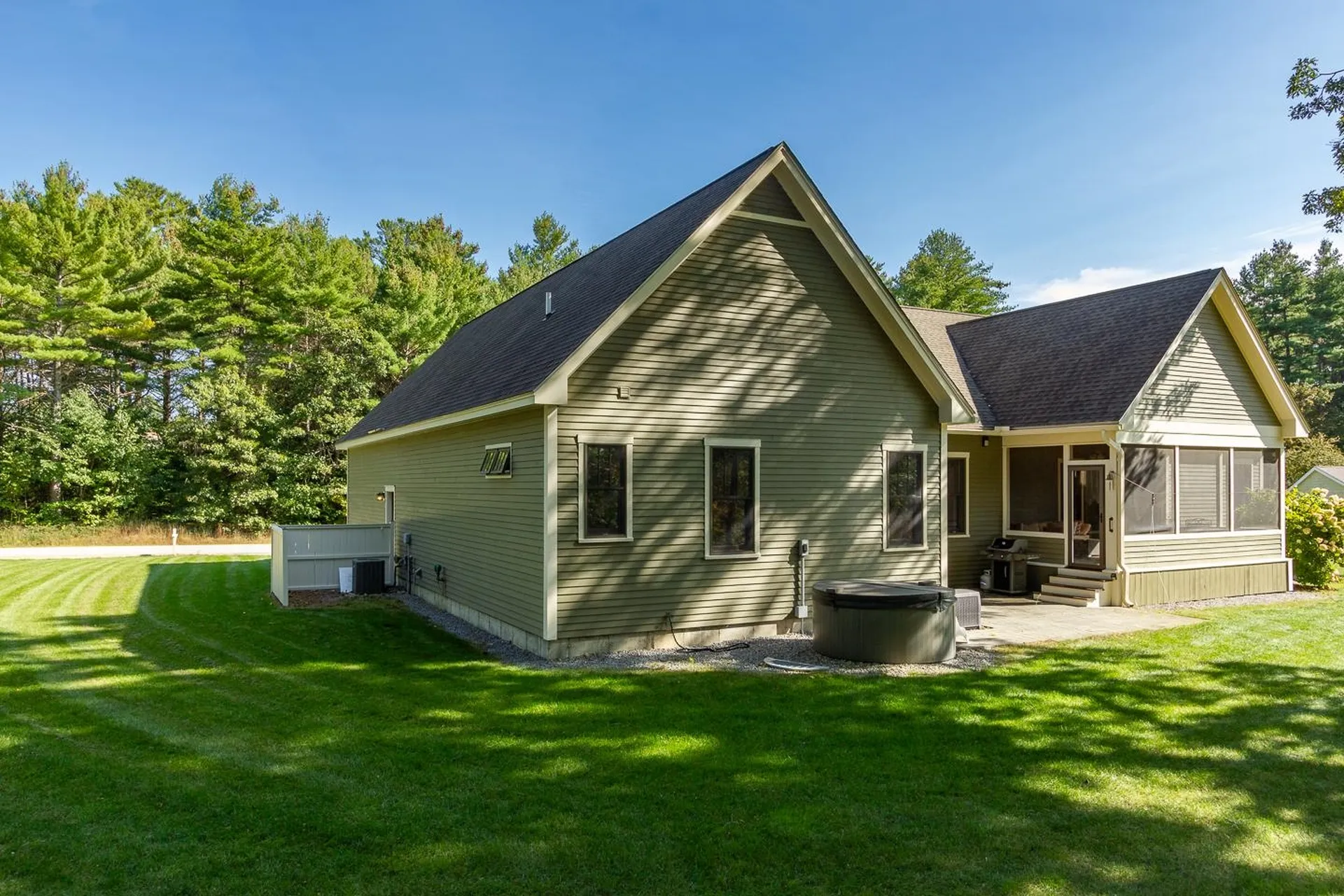 102 Fieldstone Road Hopkinton NH 03229