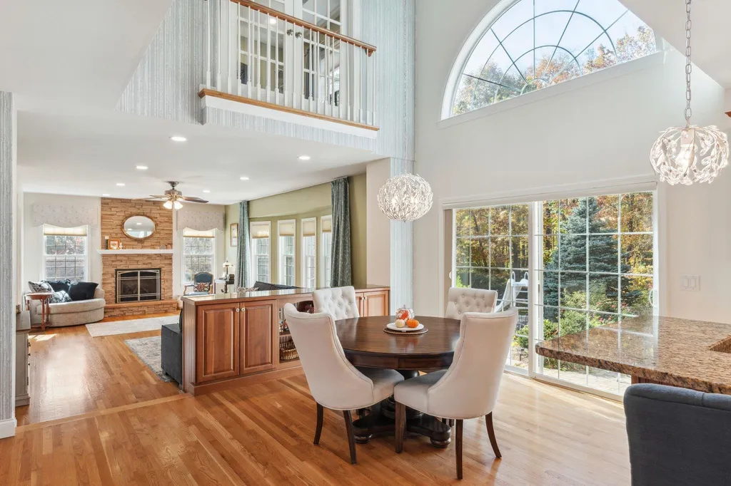 18 Millstone Terrace Bedford NH 03110