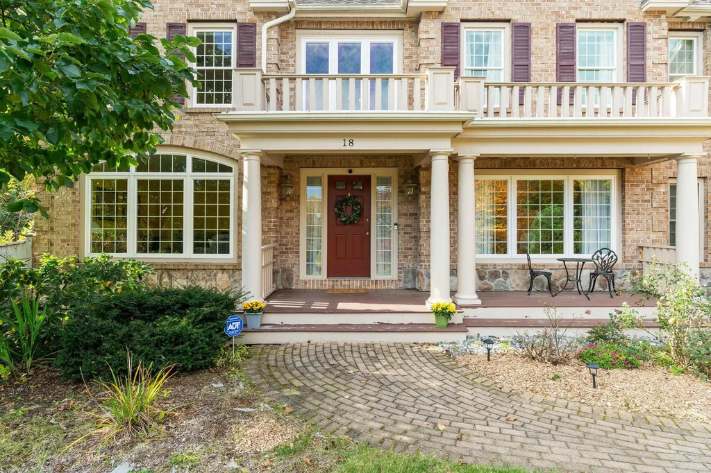 18 Millstone Terrace Bedford NH 03110