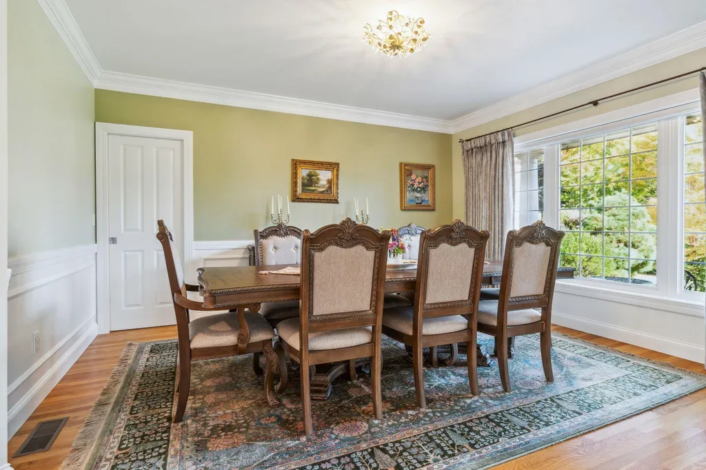 18 Millstone Terrace Bedford NH 03110