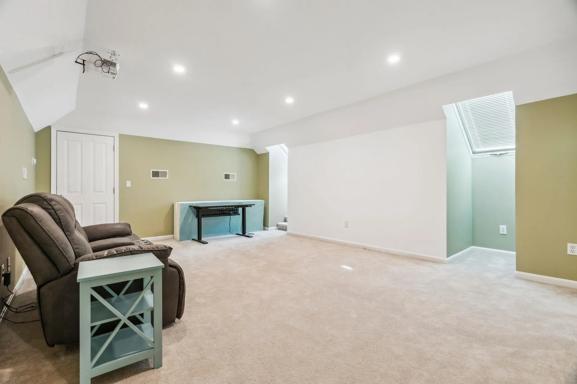18 Millstone Terrace Bedford NH 03110