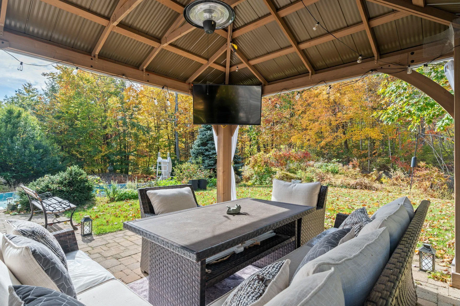 18 Millstone Terrace Bedford NH 03110