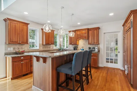 18 Millstone Terrace Bedford NH 03110