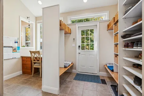 18 Millstone Terrace Bedford NH 03110