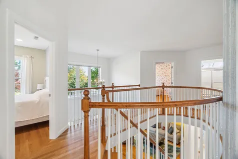 18 Millstone Terrace Bedford NH 03110