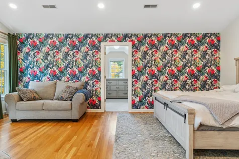 18 Millstone Terrace Bedford NH 03110