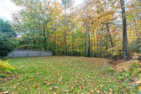 18 Millstone Terrace Bedford NH 03110