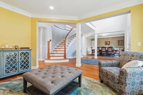 18 Millstone Terrace Bedford NH 03110
