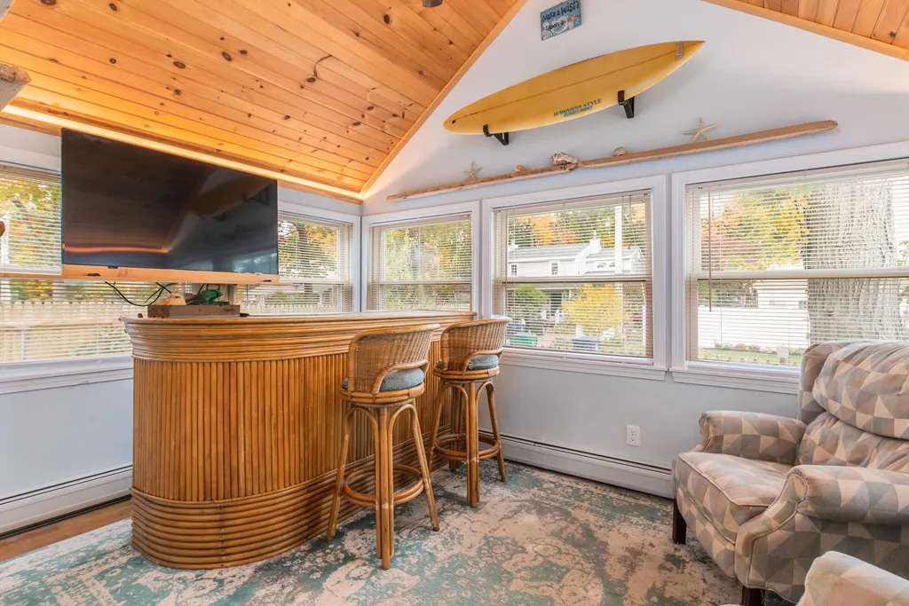 7 Hemlock Street Hampton NH 03842
