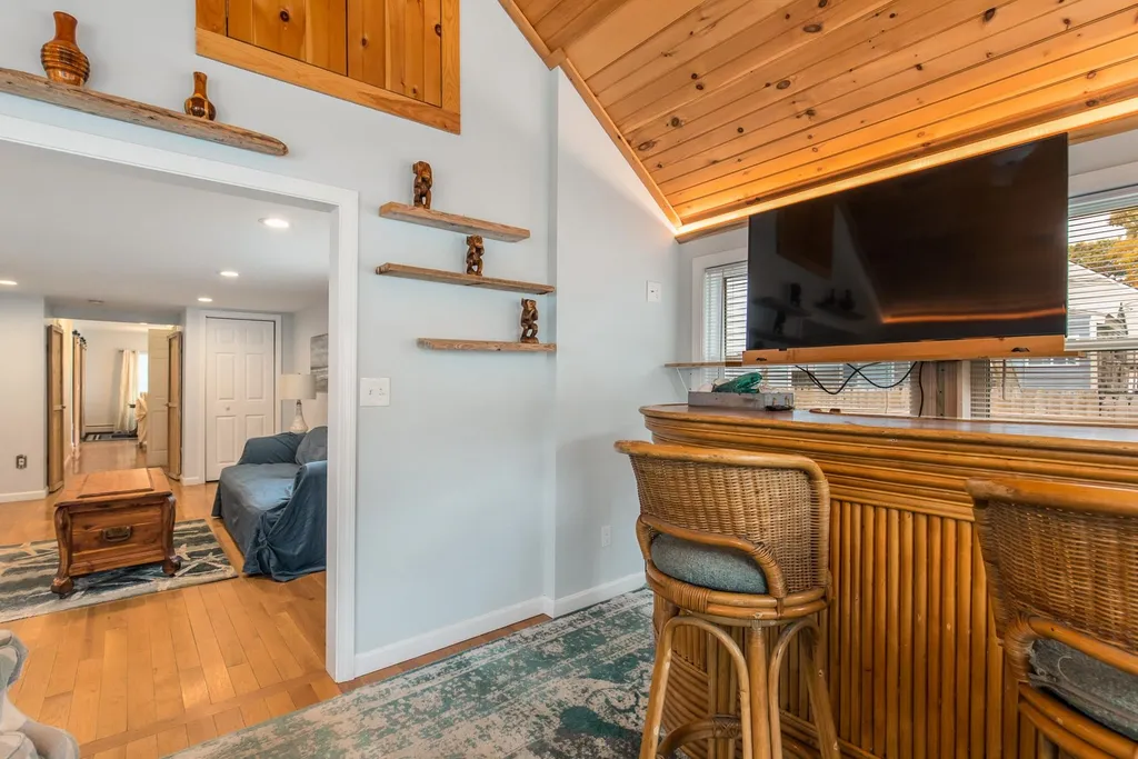 7 Hemlock Street Hampton NH 03842
