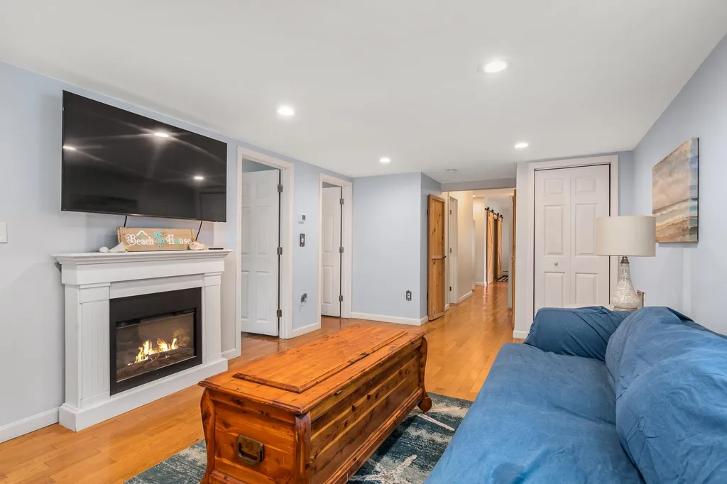 7 Hemlock Street Hampton NH 03842
