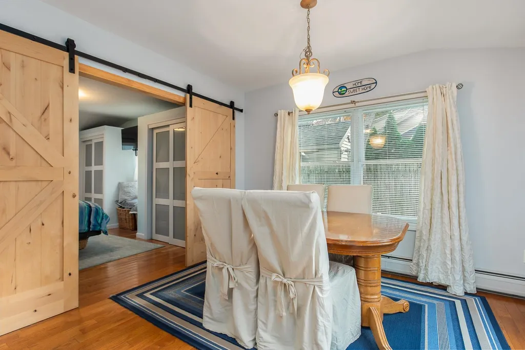 7 Hemlock Street Hampton NH 03842
