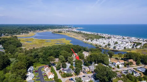 7 Hemlock Street Hampton NH 03842