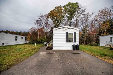 10 Balsam Place Derry NH 03038
