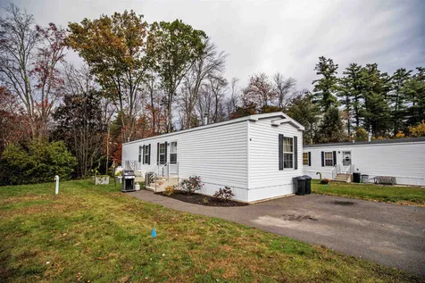 10 Balsam Place Derry NH 03038