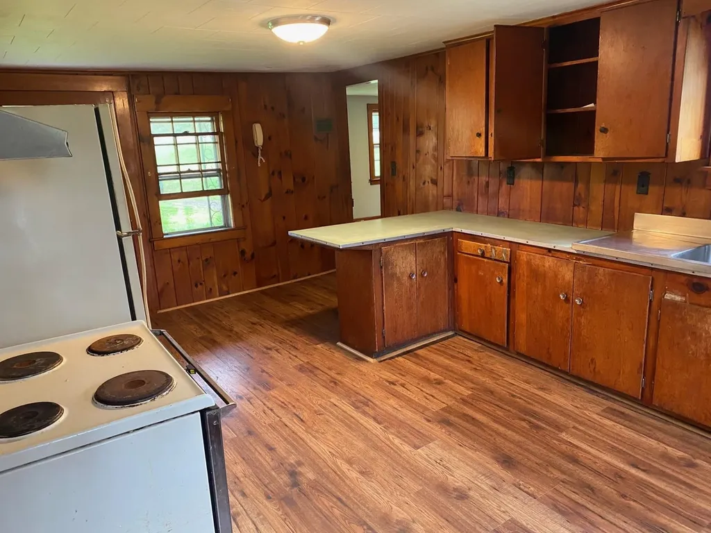 1457 Rockingham Road Rockingham VT 05101