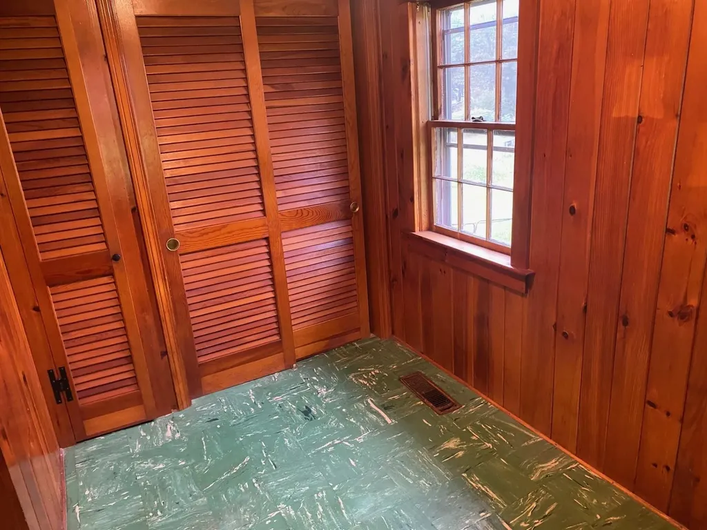1457 Rockingham Road Rockingham VT 05101