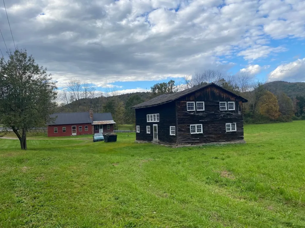 1457 Rockingham Road Rockingham VT 05101