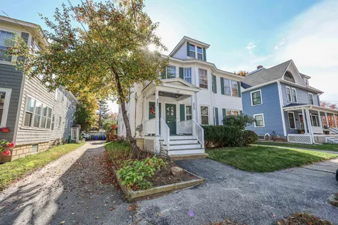 329 Myrtle Street Manchester NH 03104