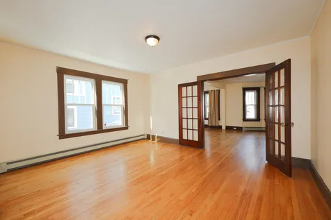 329 Myrtle Street Manchester NH 03104