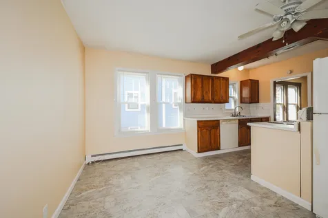 329 Myrtle Street Manchester NH 03104