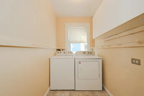 329 Myrtle Street Manchester NH 03104