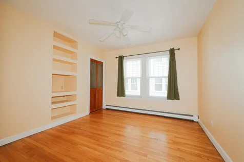 329 Myrtle Street Manchester NH 03104