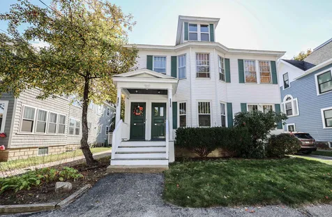 329 Myrtle Street Manchester NH 03104