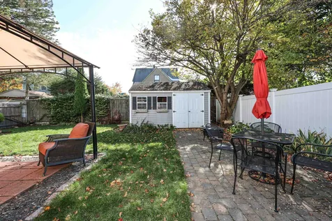 329 Myrtle Street Manchester NH 03104