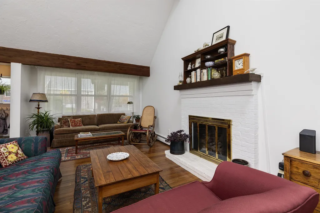 6 Oak Ridge Road Lebanon NH 03784