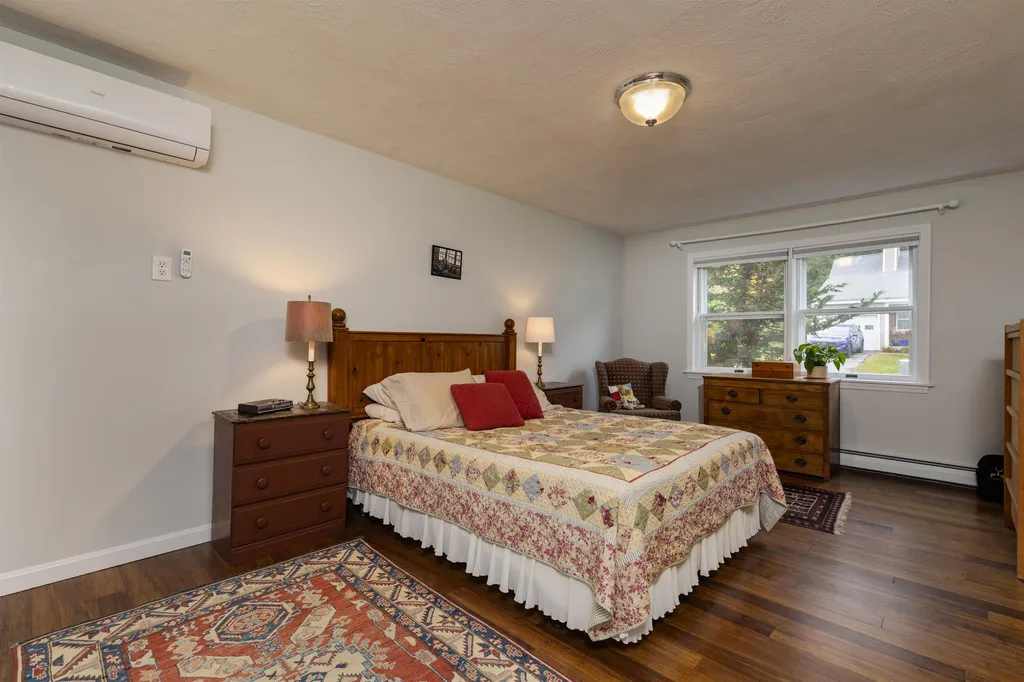 6 Oak Ridge Road Lebanon NH 03784