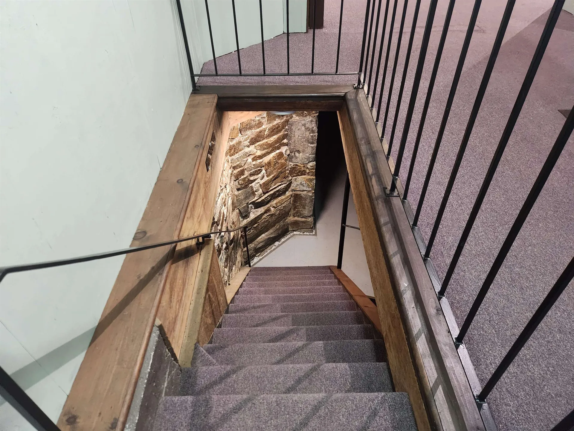 12 Plains Road Claremont NH 03743